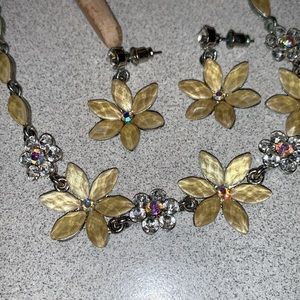 Vintage Floral Faux Gem Necklace and Pierced Earrings